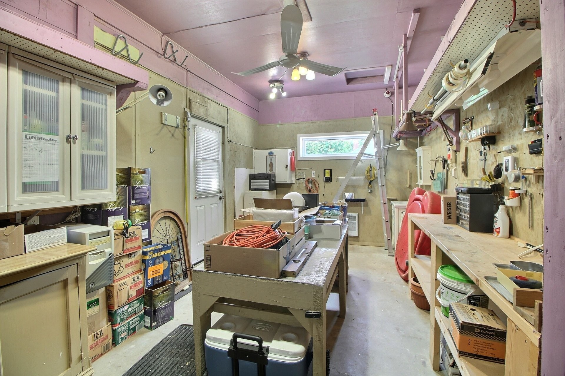 









2090


Av. du Capitaine-Veilleux

,
Shawinigan,




QC
G9P1A4

