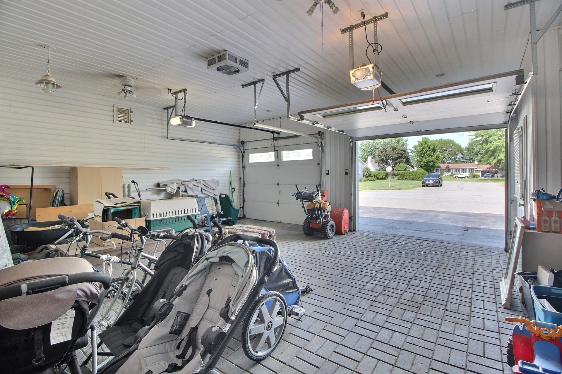 









2090


Av. du Capitaine-Veilleux

,
Shawinigan,




QC
G9P1A4


