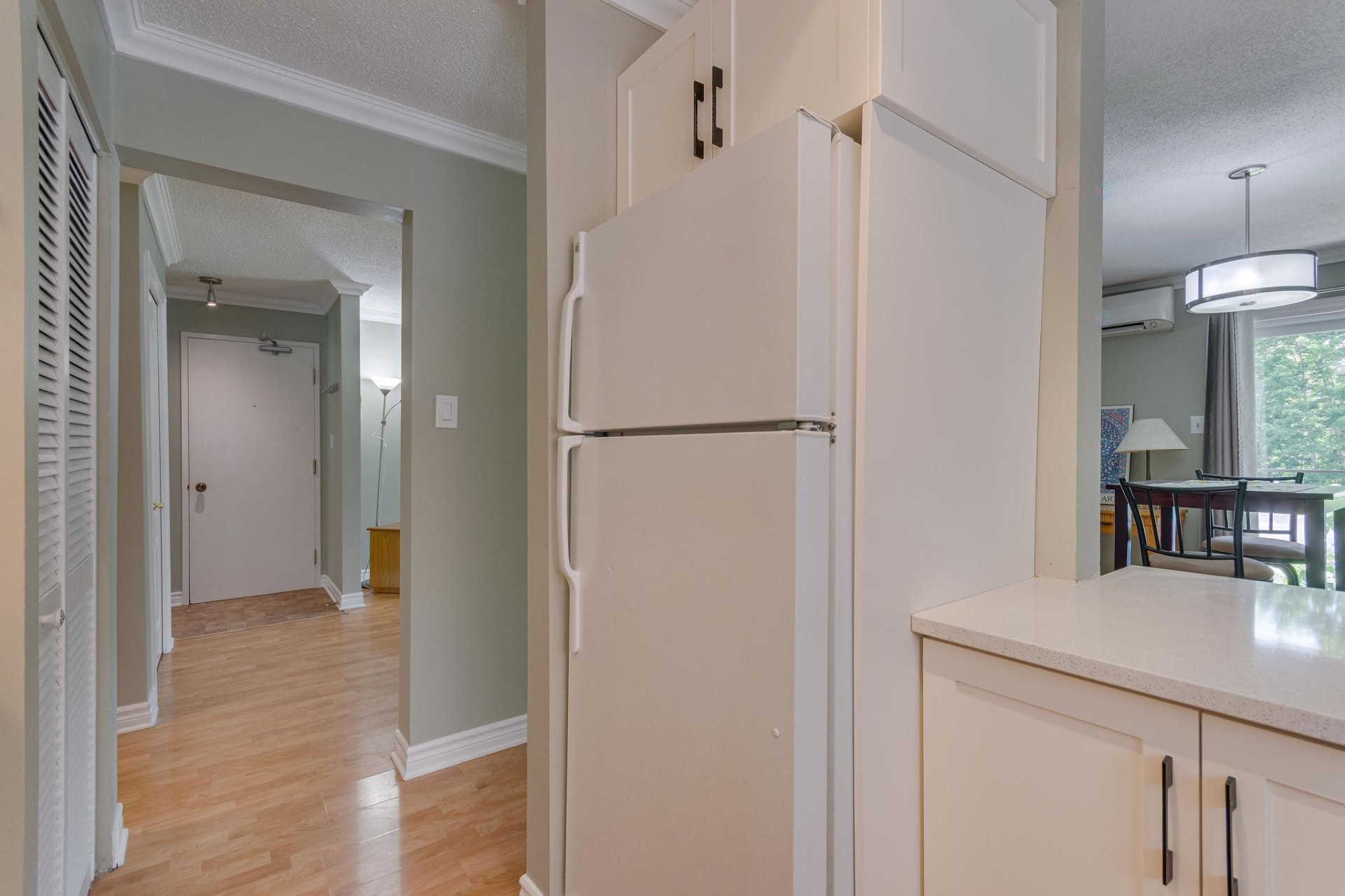 









26


Rue de Deauville

, 1,
Gatineau (Hull),




QC
J8Z3C1

