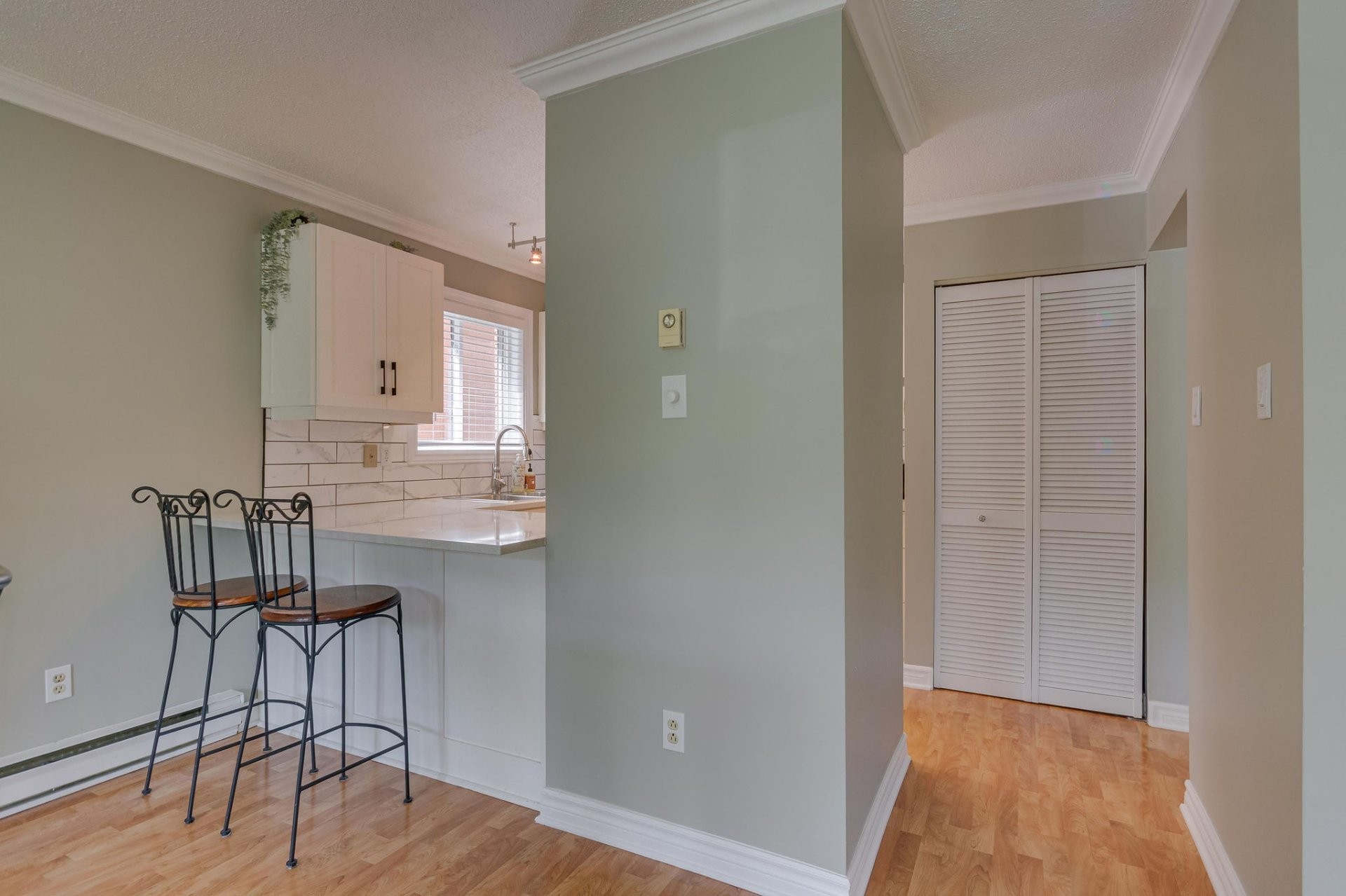 









26


Rue de Deauville

, 1,
Gatineau (Hull),




QC
J8Z3C1

