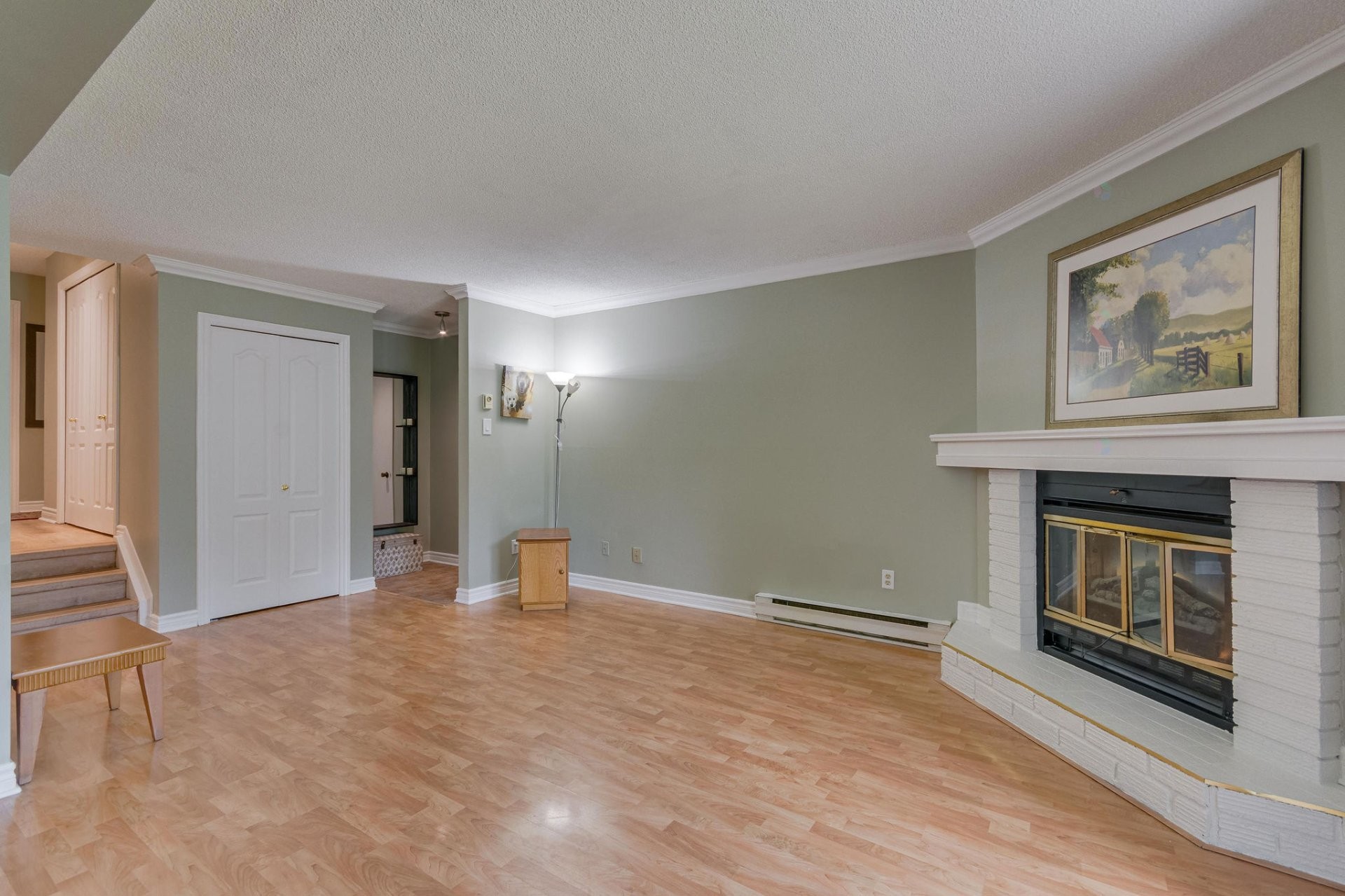 









26


Rue de Deauville

, 1,
Gatineau (Hull),




QC
J8Z3C1

