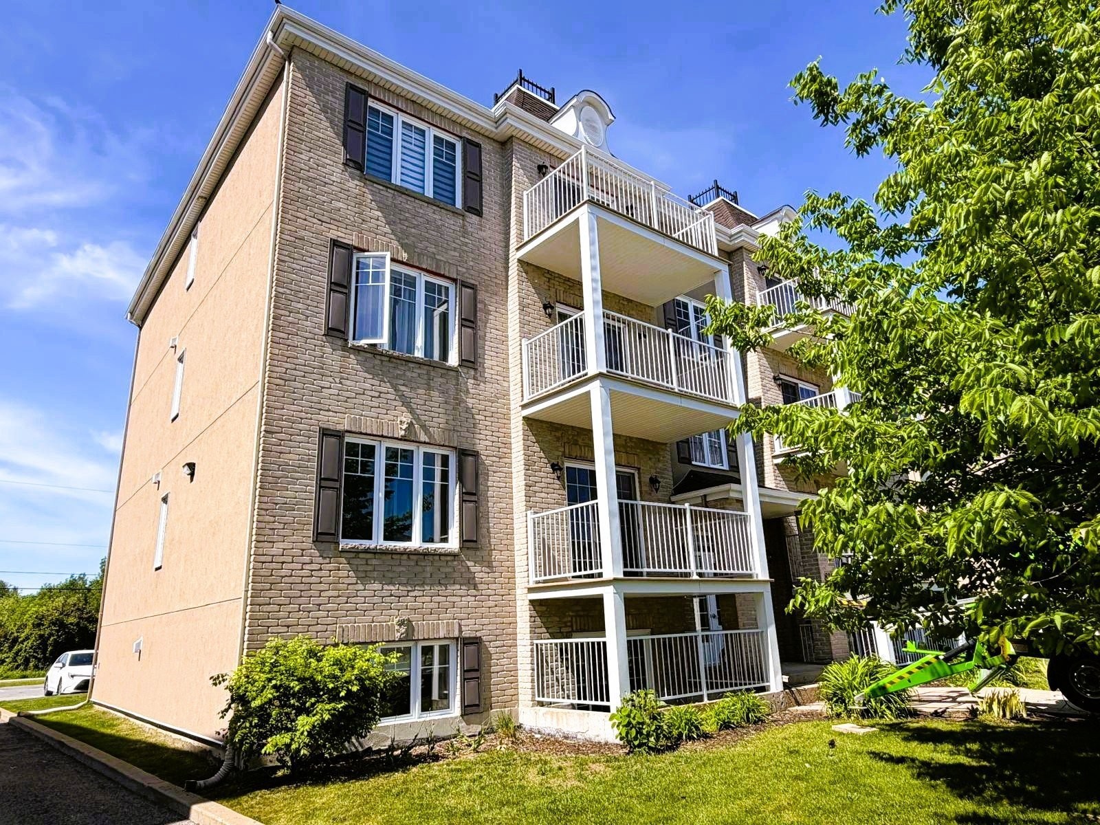 









819


Boul. le Bourg-Neuf

, 101,
Repentigny (Le Gardeur),




QC
J5Z0A3

