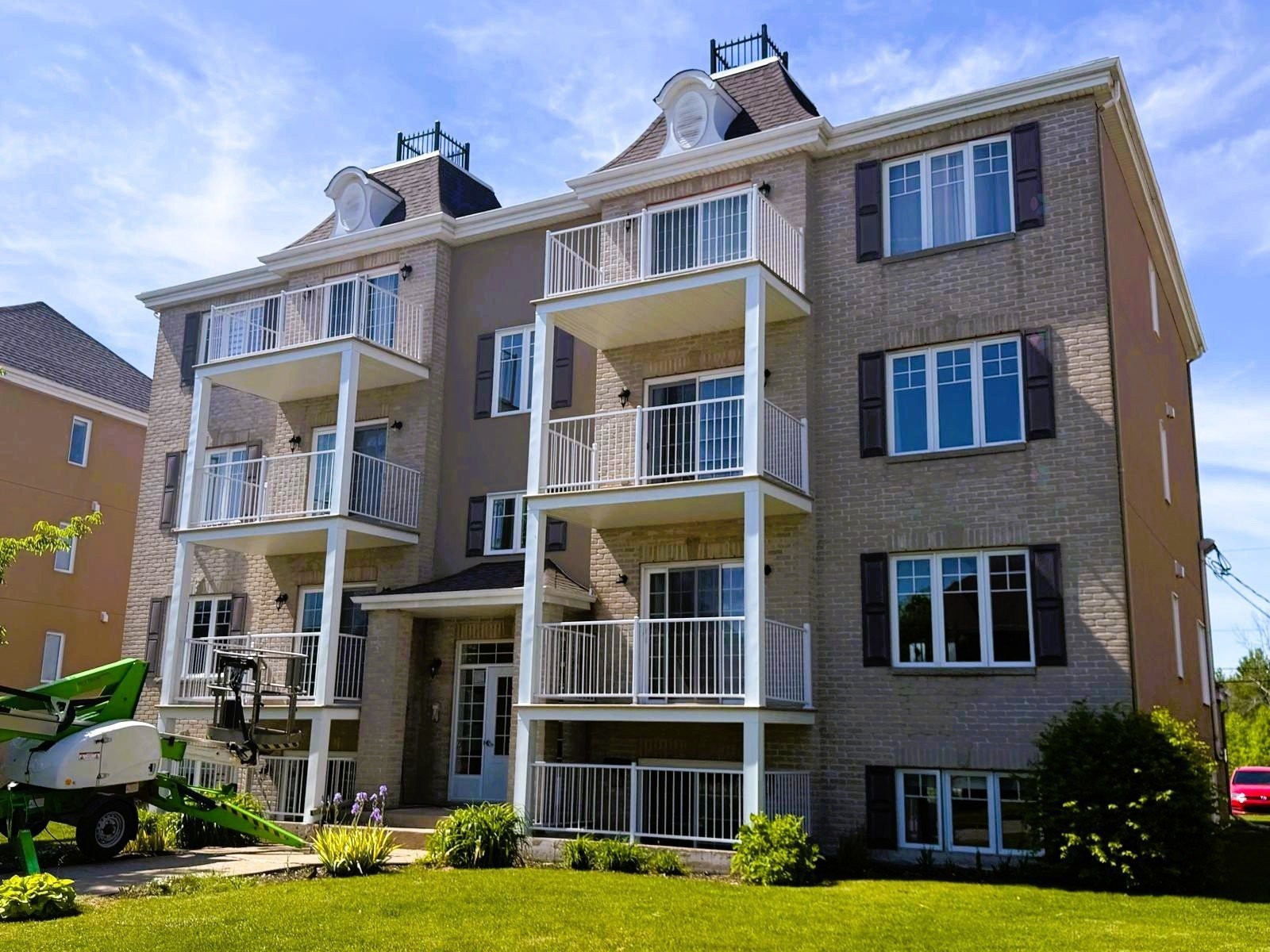









819


Boul. le Bourg-Neuf

, 101,
Repentigny (Le Gardeur),




QC
J5Z0A3

