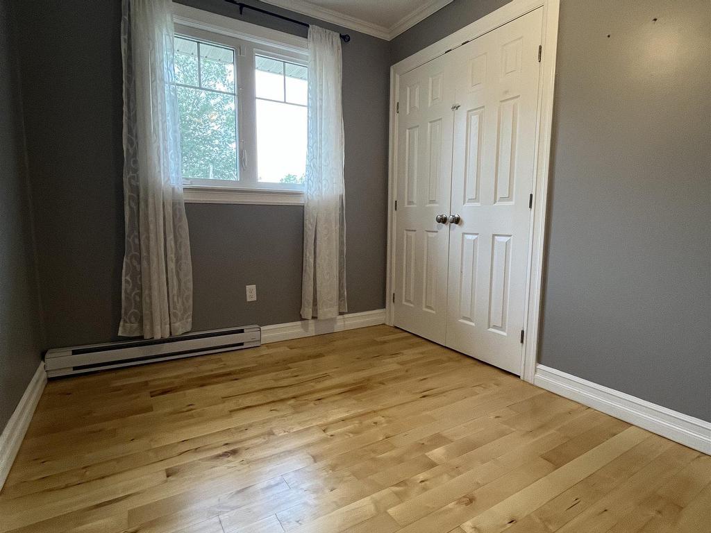 












1 Brook Street

,
Fletchers Lake,




NS
B2T 1A5


