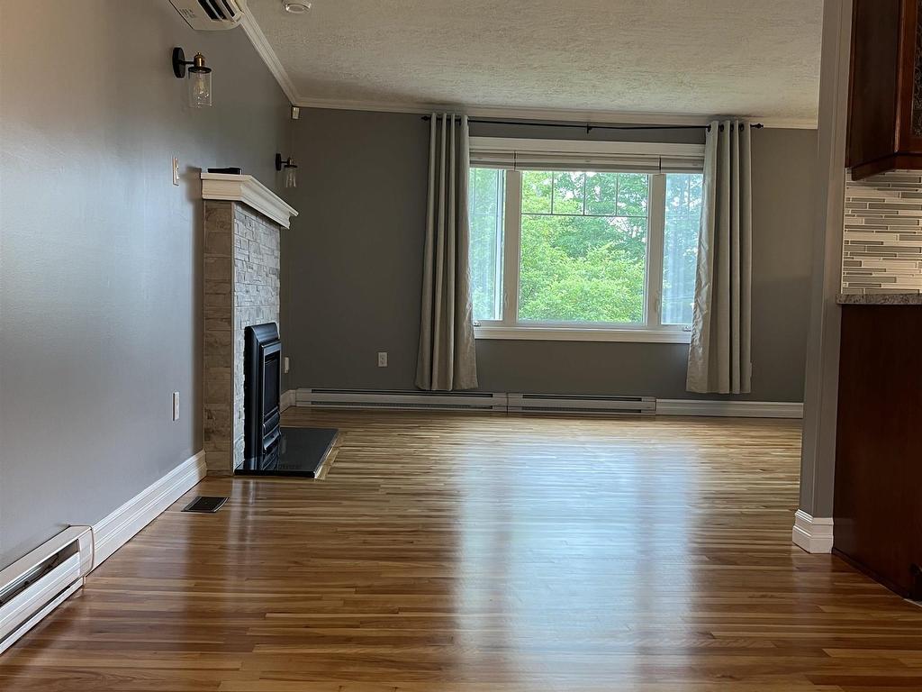 












1 Brook Street

,
Fletchers Lake,




NS
B2T 1A5

