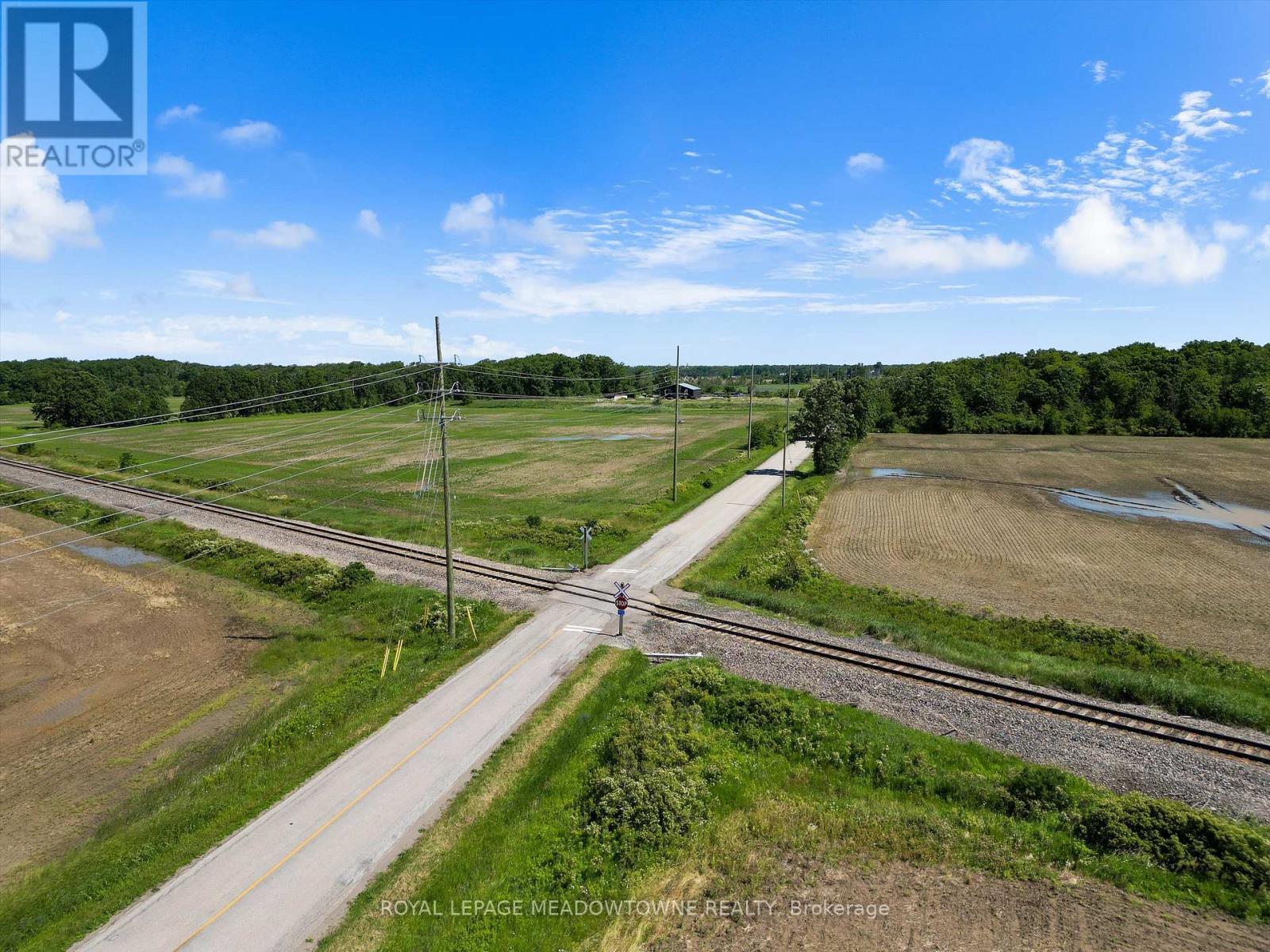 












3365 SOUTH GRIMSBY ROAD 10

,
West Lincoln,







Ontario
L0R2A0

