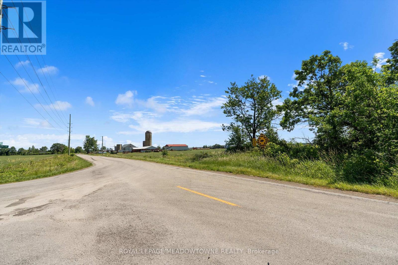 












3365 SOUTH GRIMSBY ROAD 10

,
West Lincoln,







Ontario
L0R2A0

