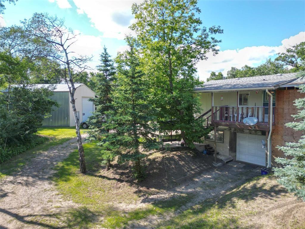 












199 Oak Street E

,
Oak Lake,




Manitoba
R0M1P0

