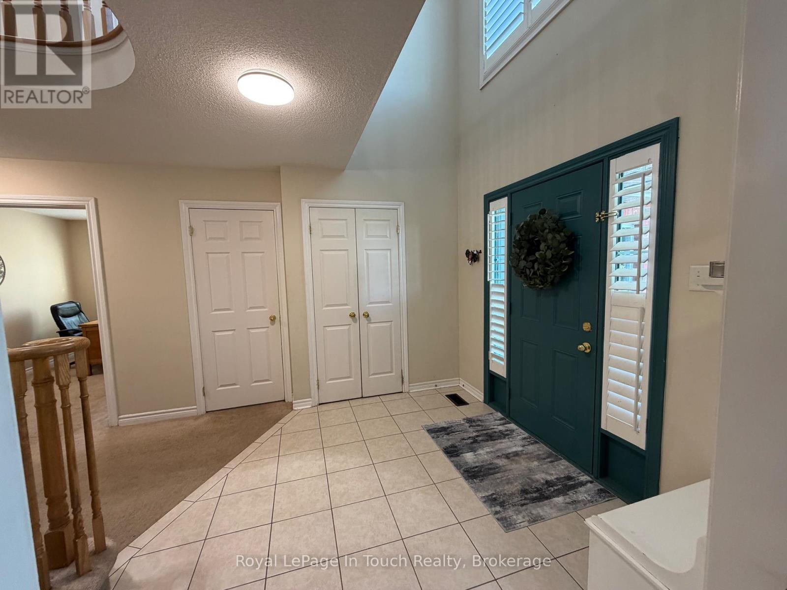 












384 KELLER DRIVE

,
Midland,




Ontario
L4R0A7

