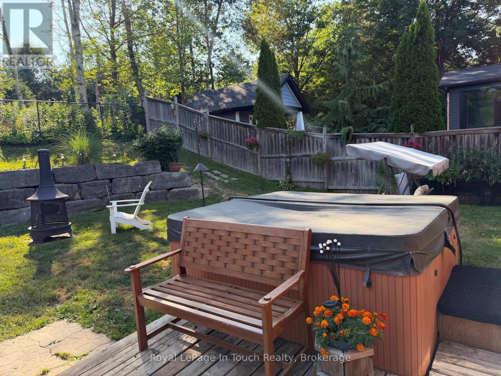 












384 KELLER DRIVE

,
Midland,




Ontario
L4R0A7

