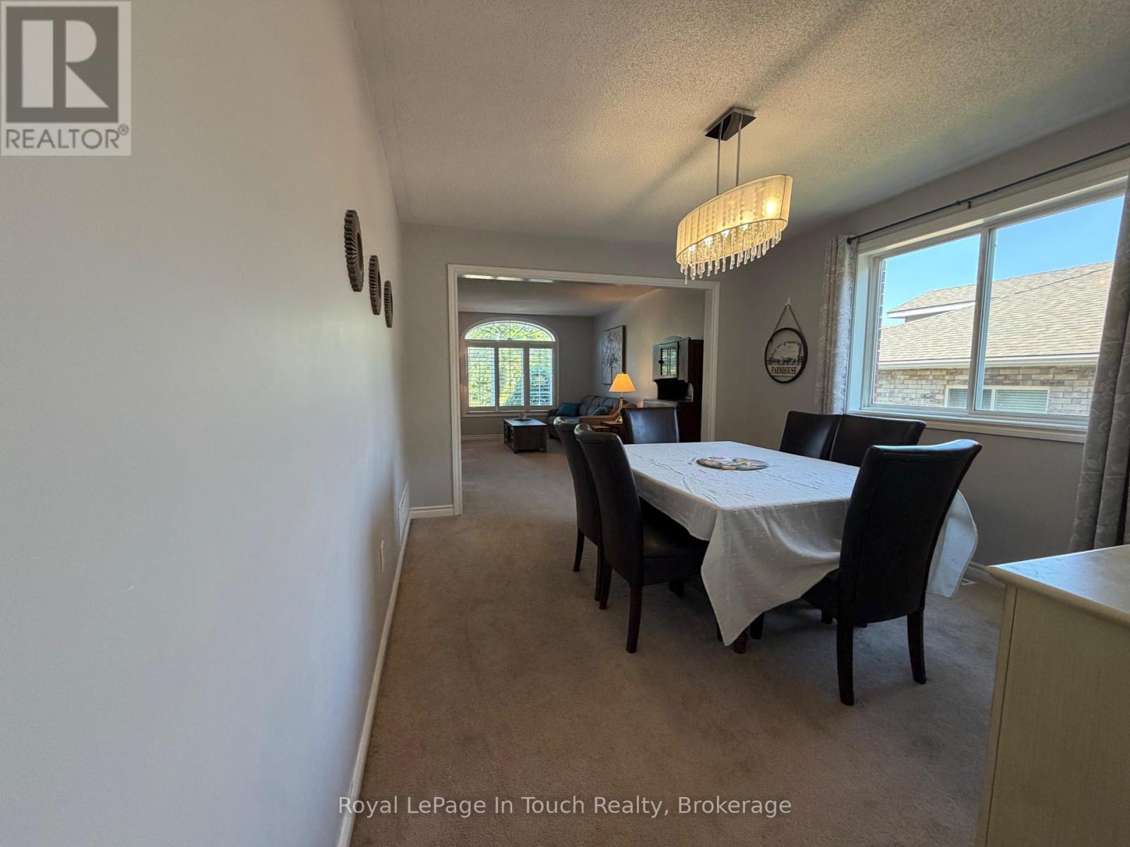 












384 KELLER DRIVE

,
Midland,




Ontario
L4R0A7

