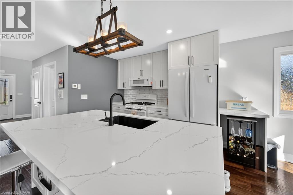 












10 AMBER Street

,
Waterford,




Ontario
N0E1Y0

