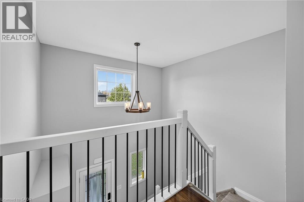 












10 AMBER Street

,
Waterford,




Ontario
N0E1Y0

