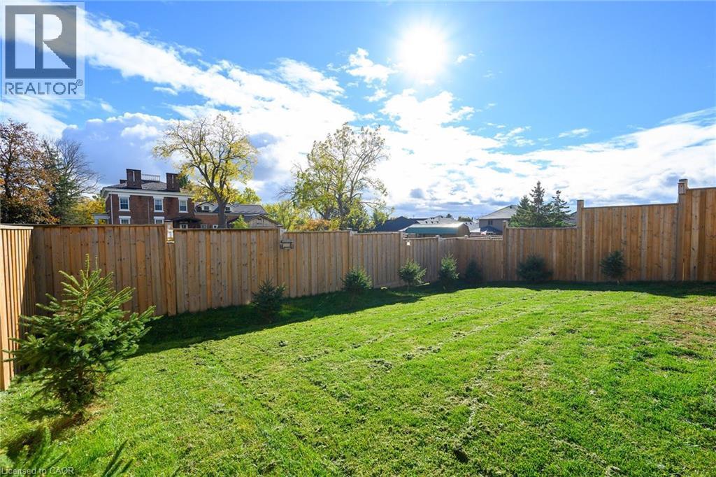 












10 AMBER Street

,
Waterford,




Ontario
N0E1Y0

