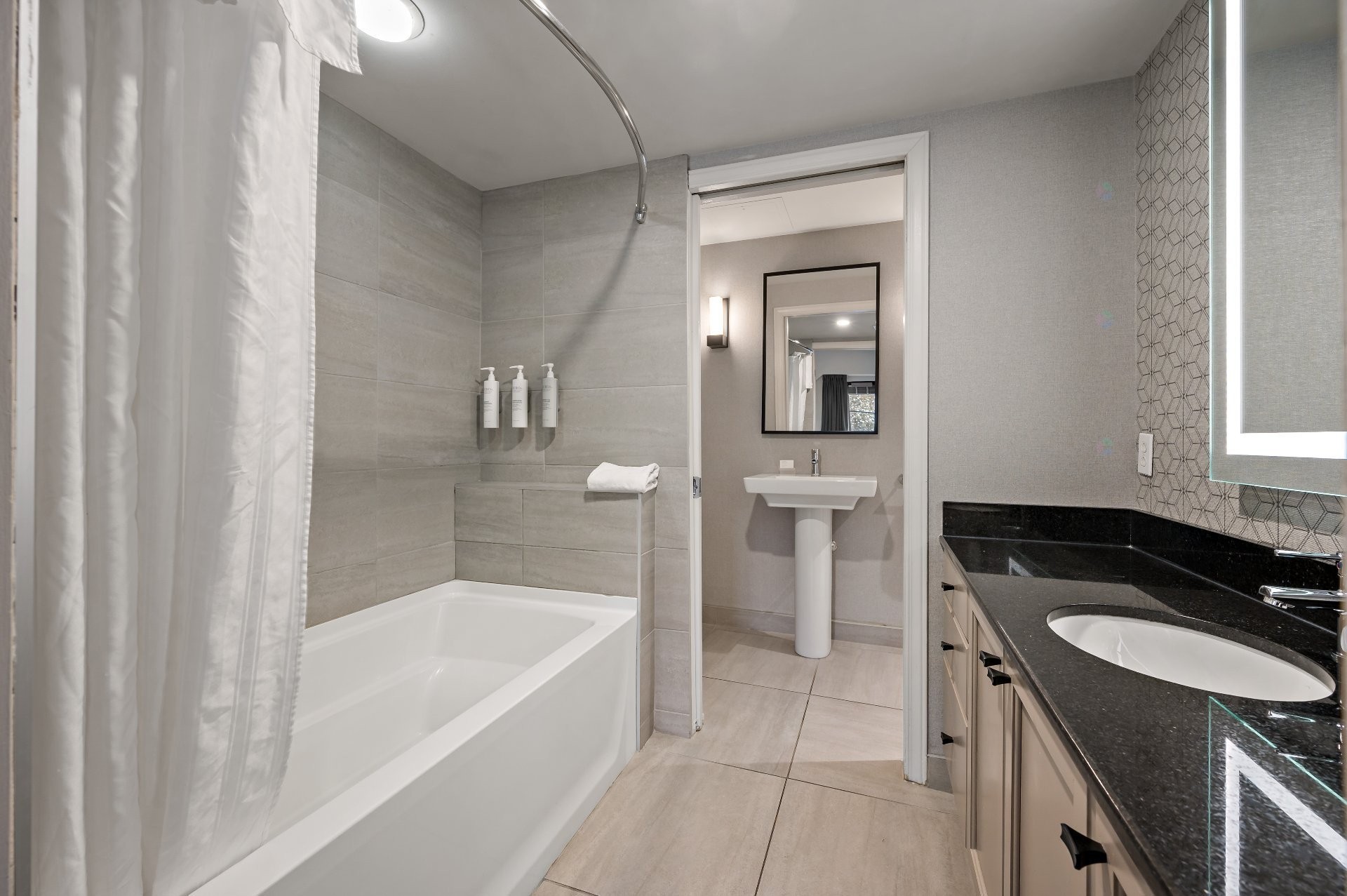 









3035


Ch. de la Chapelle

, 208,
Mont-Tremblant,




QC
J8E1E1

