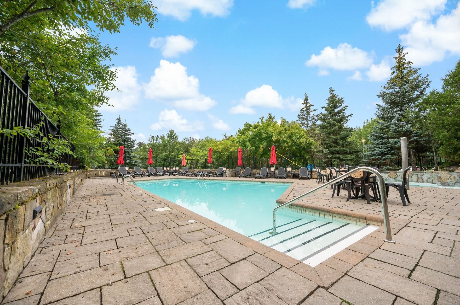 









3035


Ch. de la Chapelle

, 208,
Mont-Tremblant,




QC
J8E1E1

