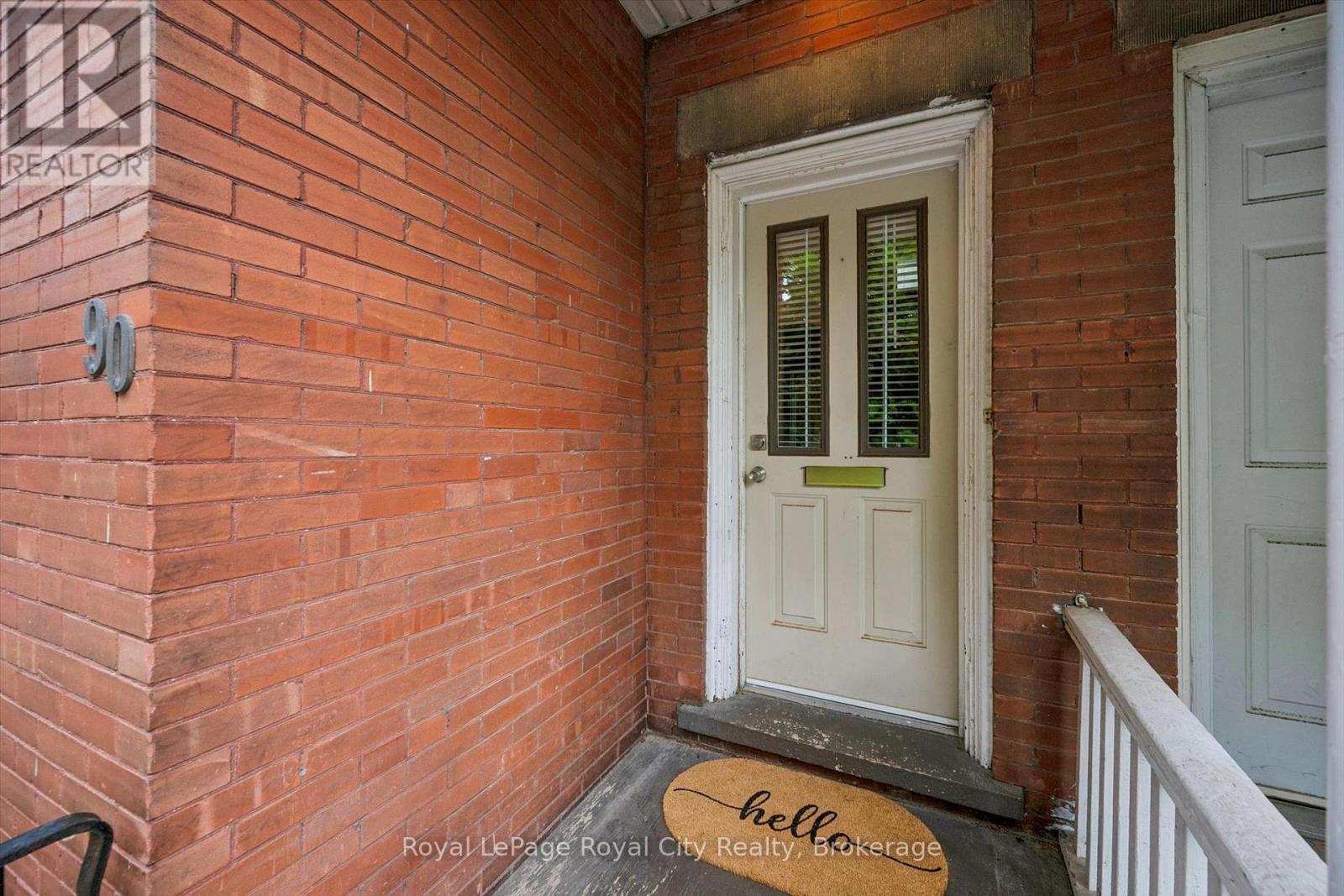 












90 NEEVE STREET

,
Guelph (St. Patrick's Ward),




Ontario
N1E5S1


