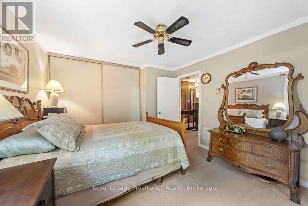












1147A FLYERS COVE LANE

,
Frontenac (Frontenac North),




Ontario
K0H2M0

