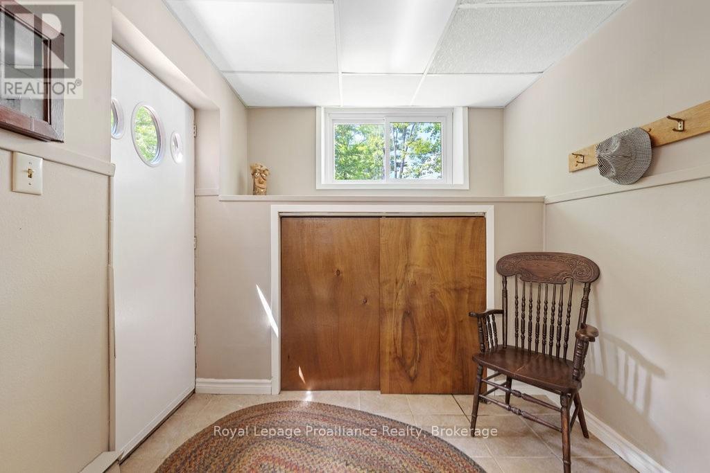 












1147A FLYERS COVE LANE

,
Frontenac (Frontenac North),




Ontario
K0H2M0

