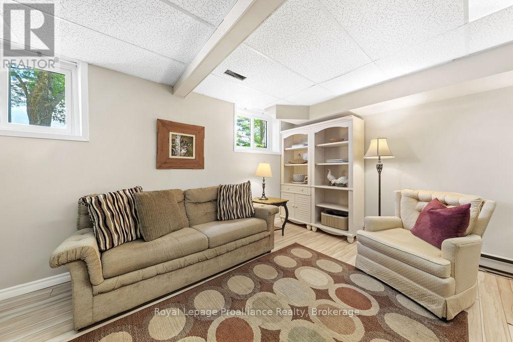 












1147A FLYERS COVE LANE

,
Frontenac (Frontenac North),




Ontario
K0H2M0

