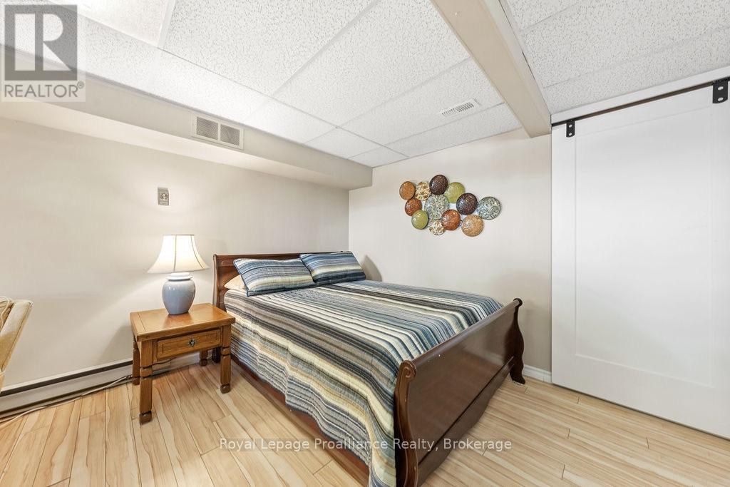 












1147A FLYERS COVE LANE

,
Frontenac (Frontenac North),




Ontario
K0H2M0

