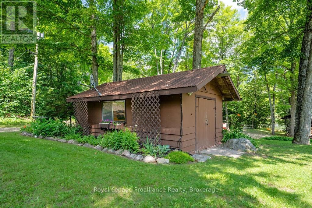 












1147A FLYERS COVE LANE

,
Frontenac (Frontenac North),




Ontario
K0H2M0

