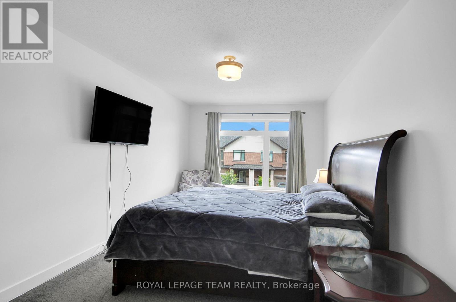 












67 HEIRLOOM STREET

,
Ottawa,




Ontario
K4M0K9


