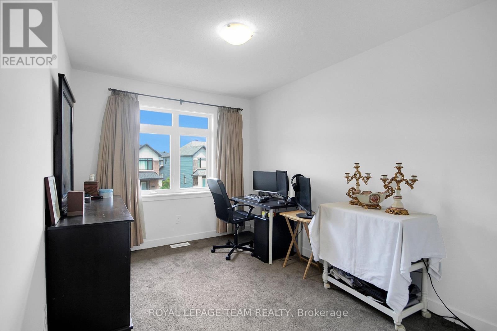 












67 HEIRLOOM STREET

,
Ottawa,




Ontario
K4M0K9

