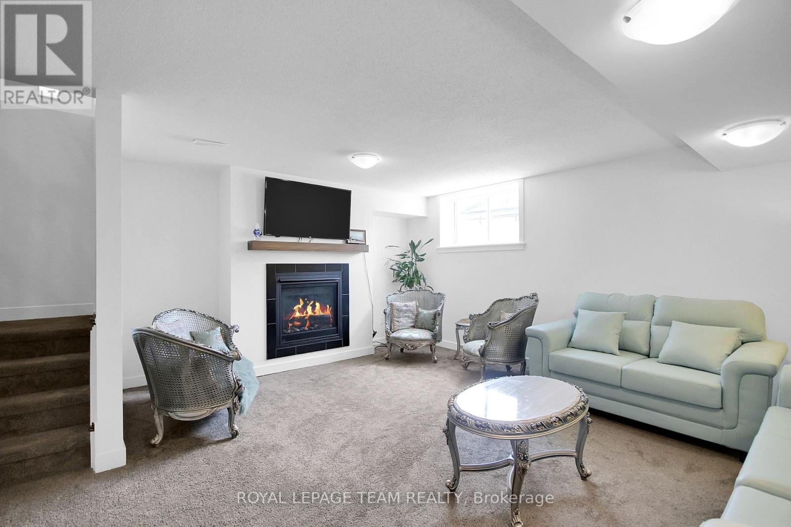 












67 HEIRLOOM STREET

,
Ottawa,




Ontario
K4M0K9


