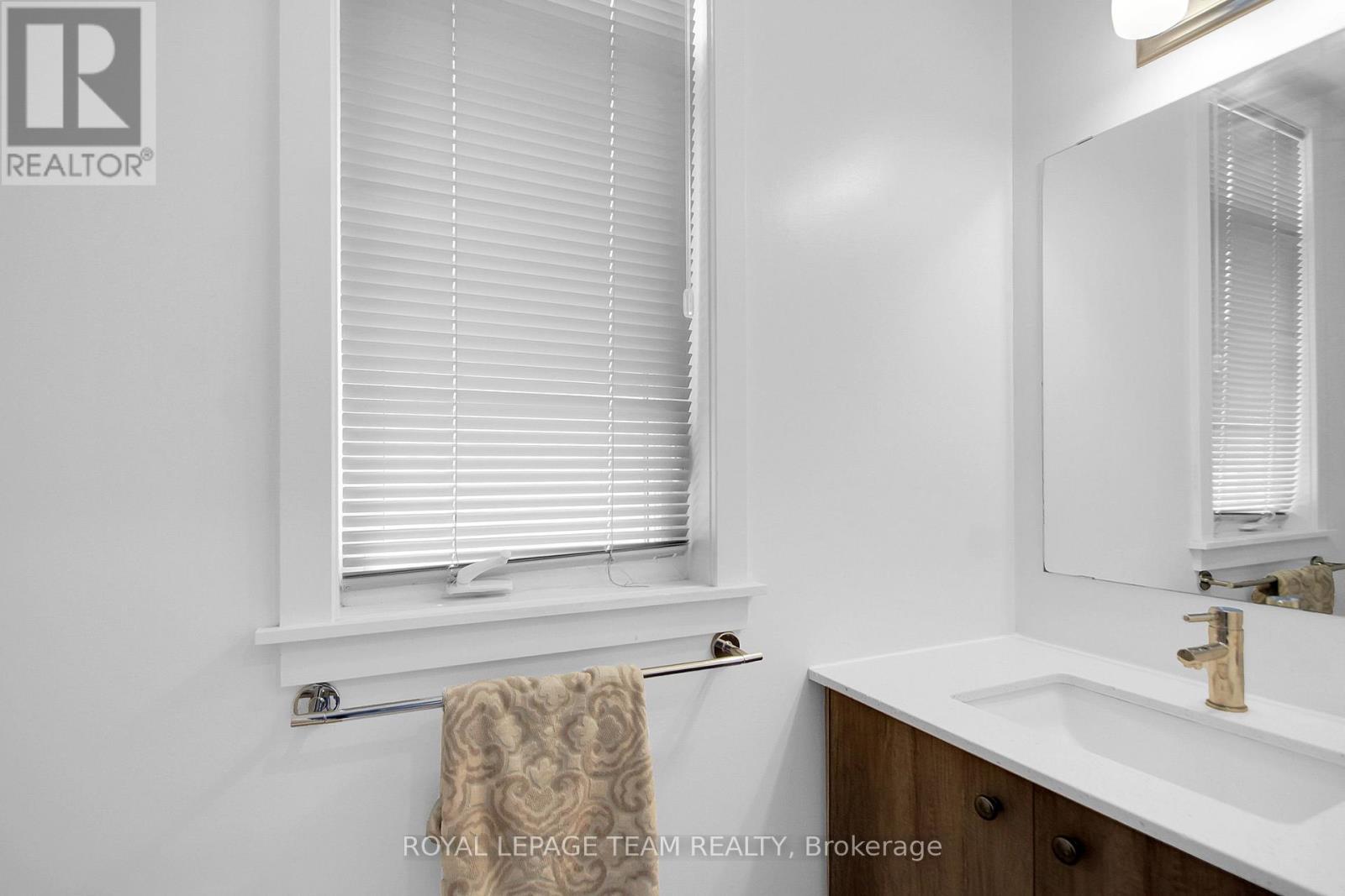 












67 HEIRLOOM STREET

,
Ottawa,




Ontario
K4M0K9

