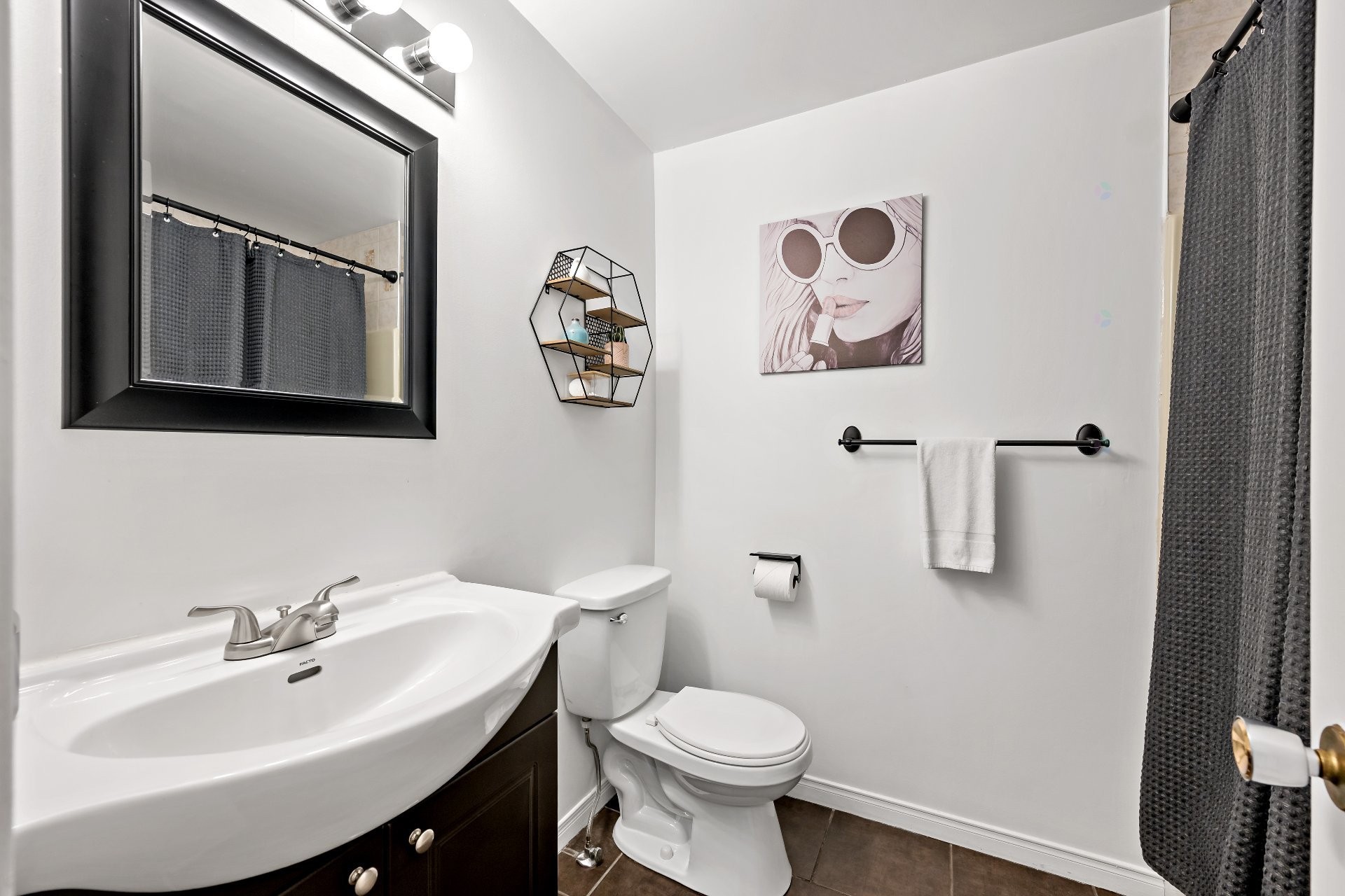 









120


Rue du Mont-Plaisant

, 103-104,
Mont-Tremblant,




QC
J8E1L2

