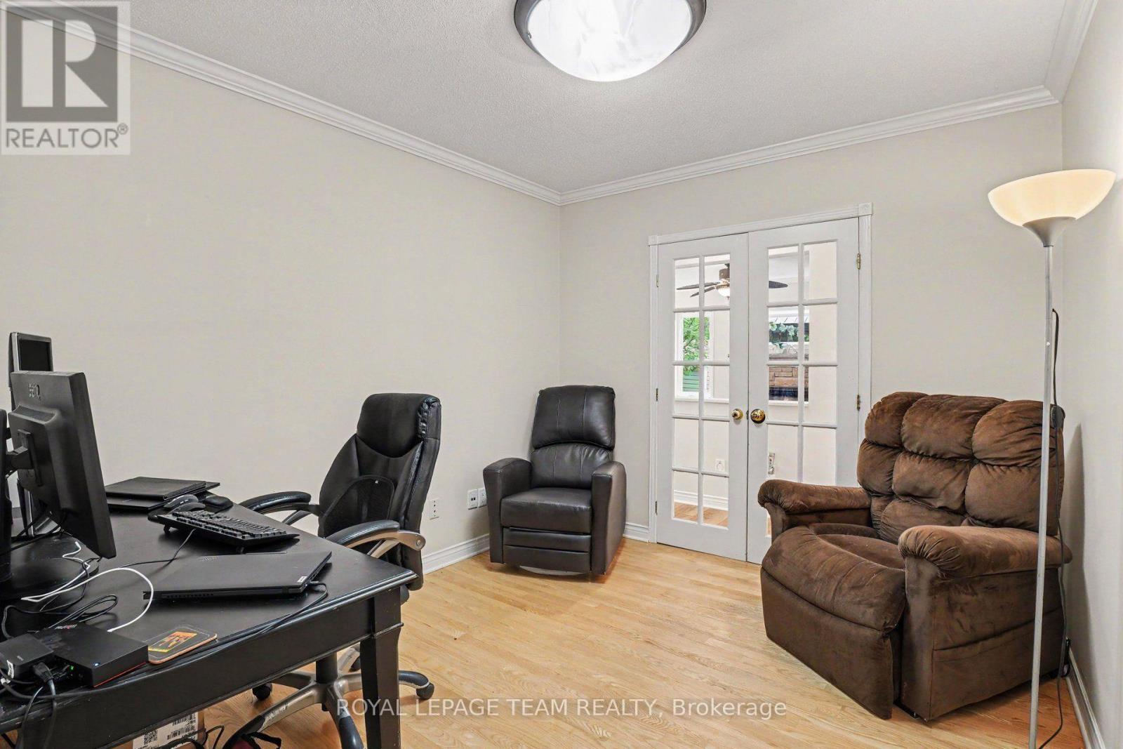 












14 ELK ISLAND COURT

,
Ottawa,




Ontario
K2M2V3

