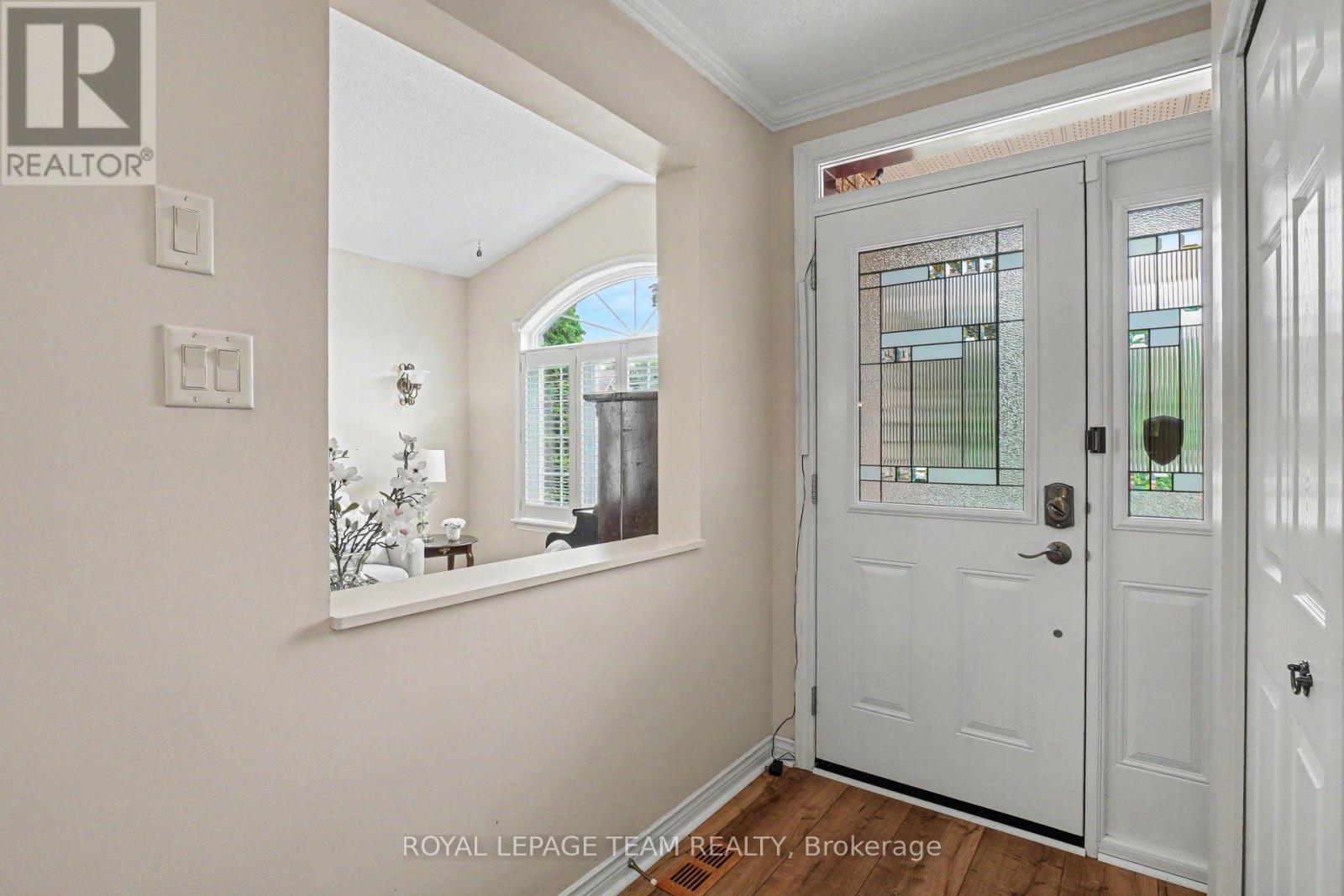 












14 ELK ISLAND COURT

,
Ottawa,




Ontario
K2M2V3


