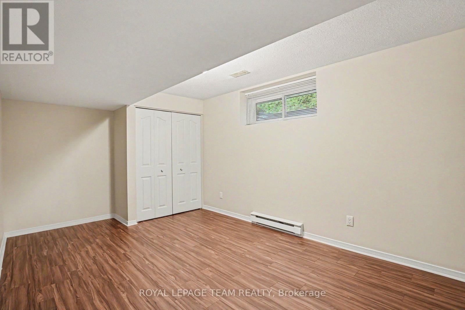 












14 ELK ISLAND COURT

,
Ottawa,




Ontario
K2M2V3

