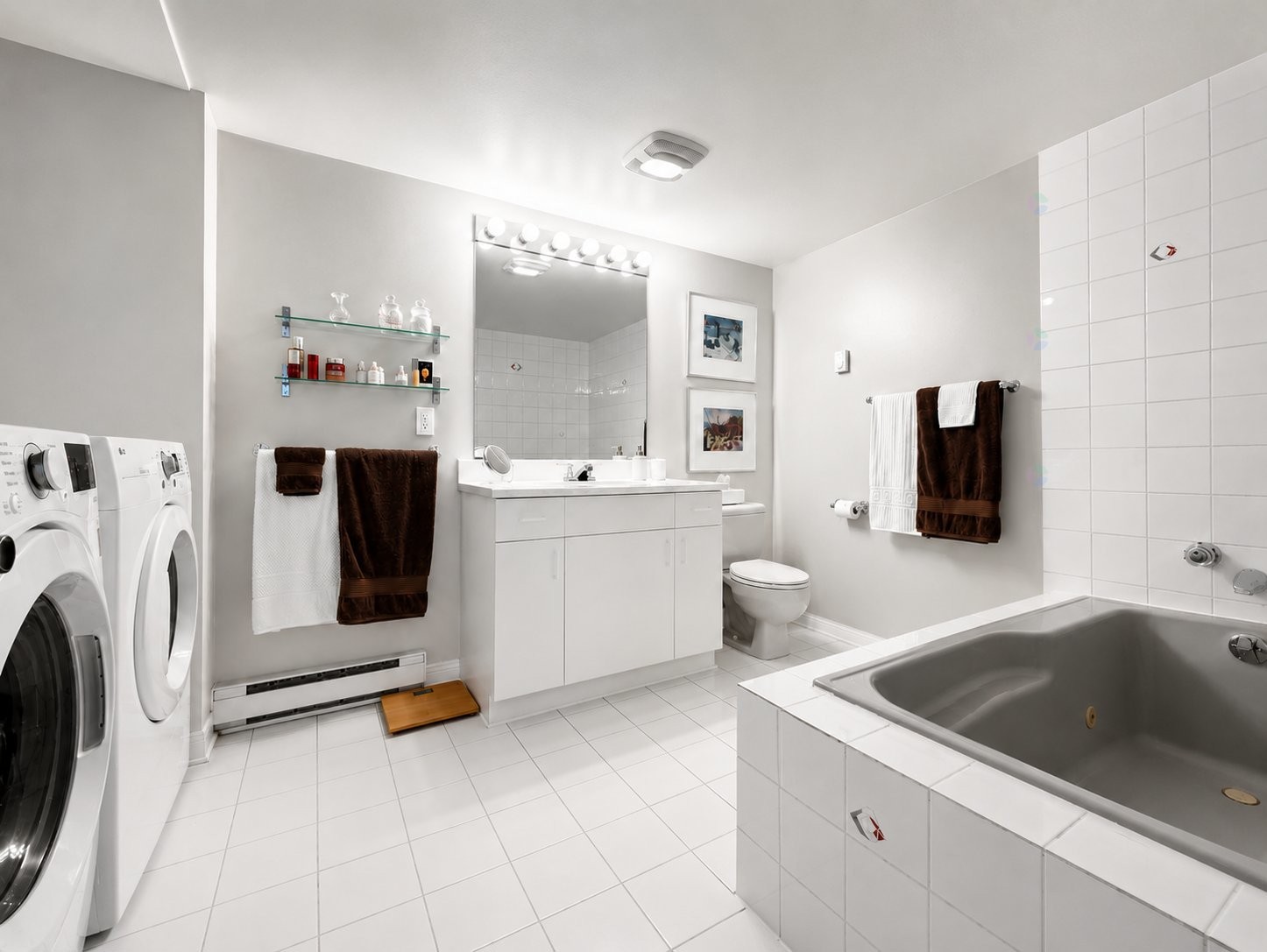 









51


Place Charles-Le Moyne

, 502,
Longueuil (Le Vieux-Longueuil),




QC
J4K5G6

