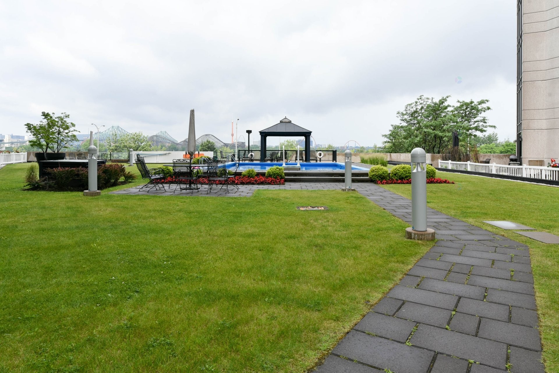 









51


Place Charles-Le Moyne

, 502,
Longueuil (Le Vieux-Longueuil),




QC
J4K5G6


