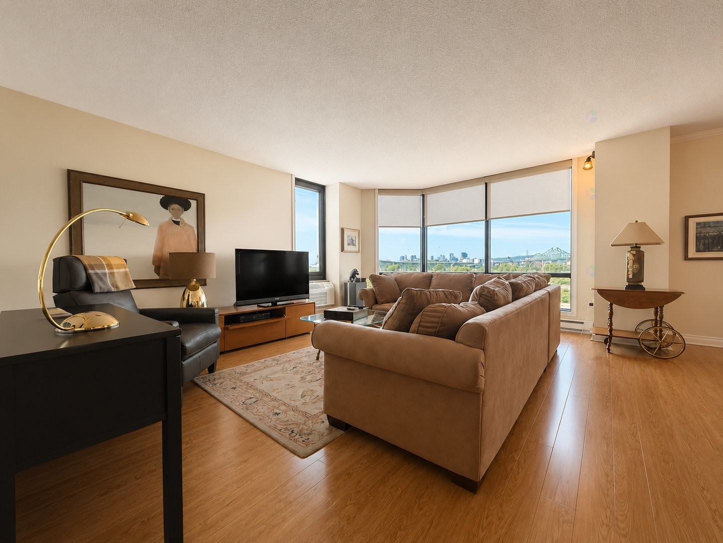 









51


Place Charles-Le Moyne

, 502,
Longueuil (Le Vieux-Longueuil),




QC
J4K5G6

