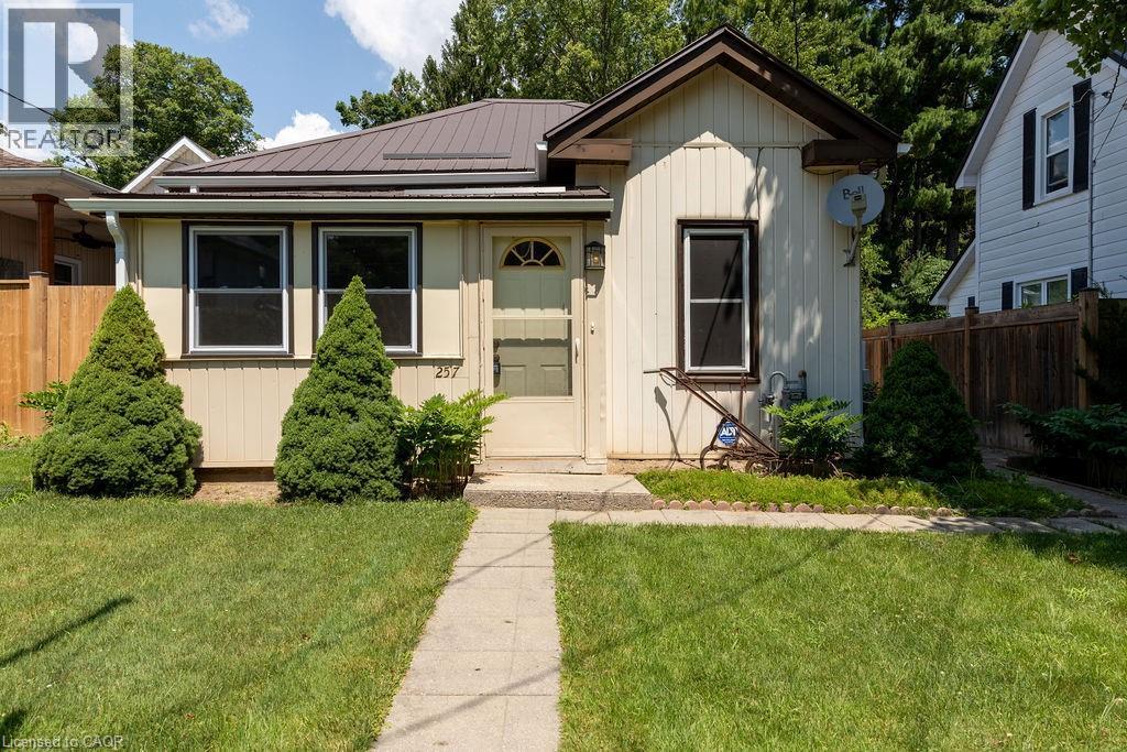 












257 UNION Street

,
Simcoe,




Ontario
N3Y2B4

