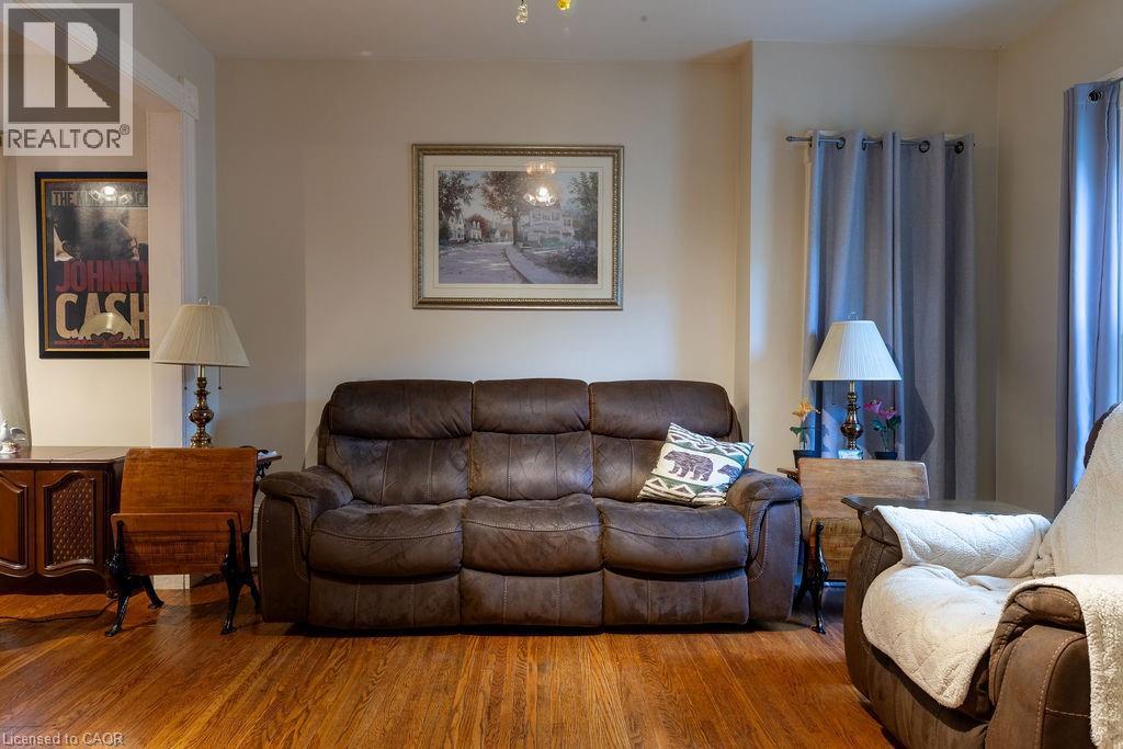 












257 UNION Street

,
Simcoe,




Ontario
N3Y2B4

