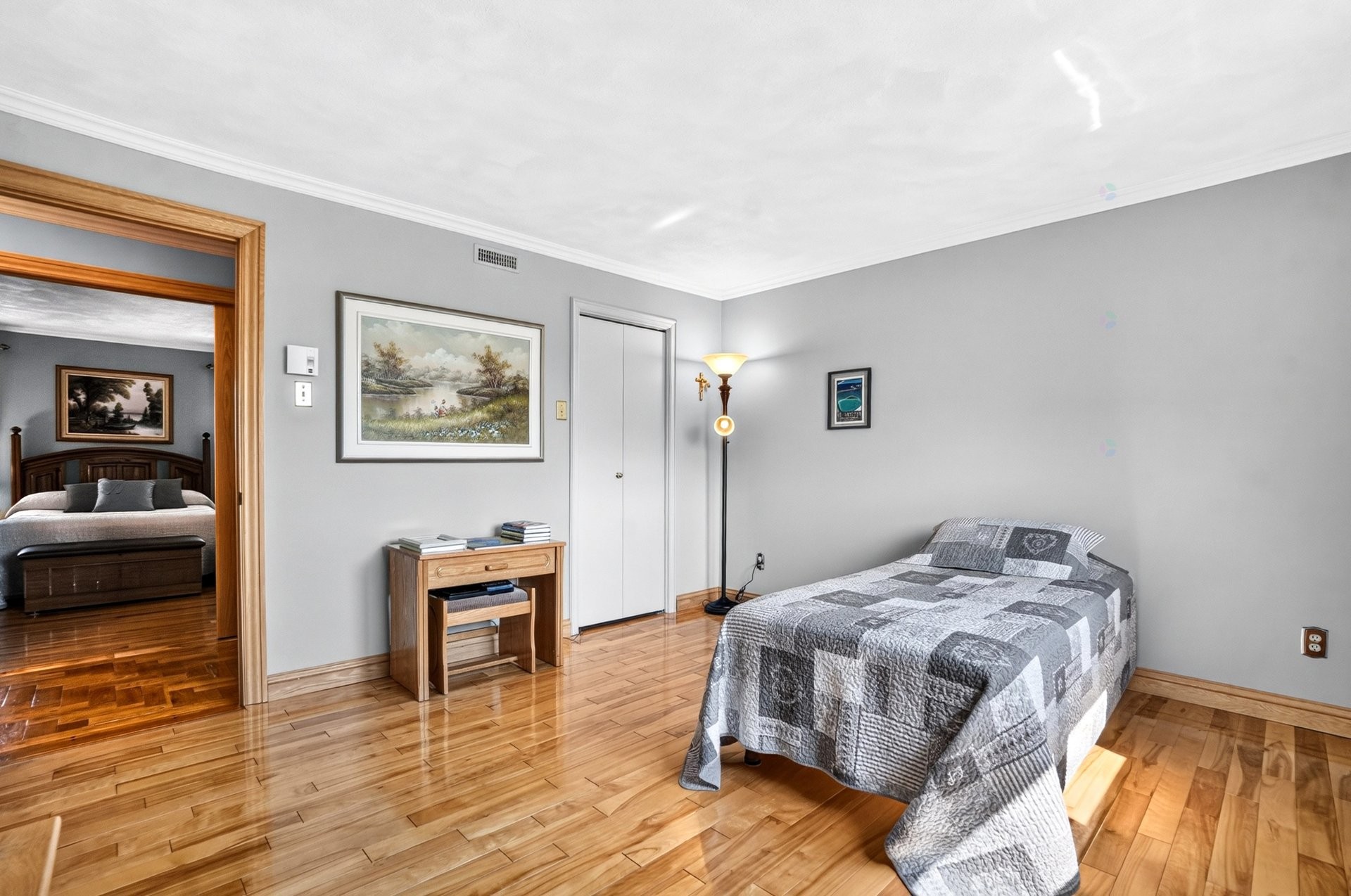 









214


Rg St-Édouard

,
Saint-Jean-sur-Richelieu,




QC
J2X5T9

