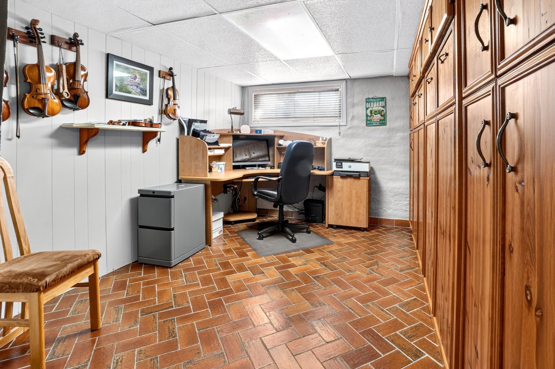 









214


Rg St-Édouard

,
Saint-Jean-sur-Richelieu,




QC
J2X5T9

