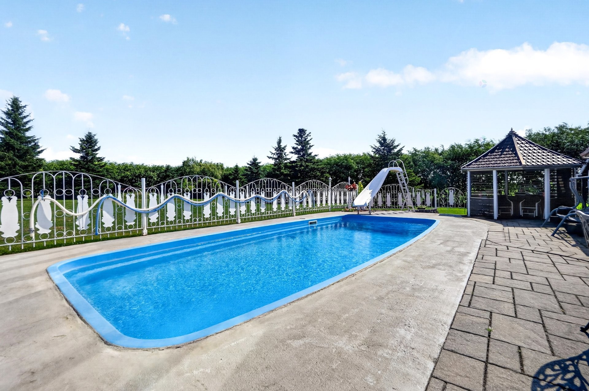 









214


Rg St-Édouard

,
Saint-Jean-sur-Richelieu,




QC
J2X5T9

