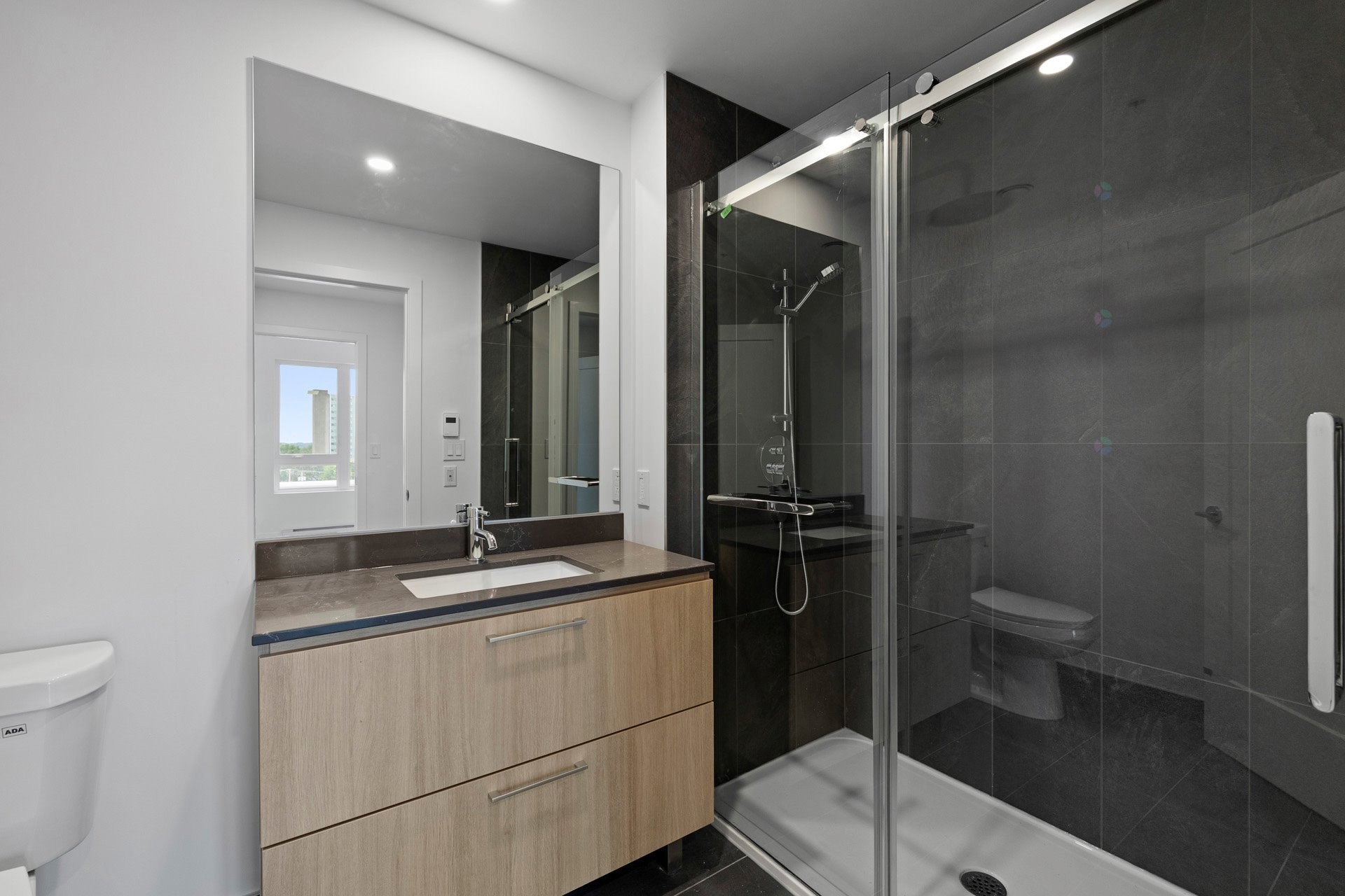 









138


Rue Léo-Major

, 705,
Sainte-Anne-de-Bellevue,




QC
H9X0C2

