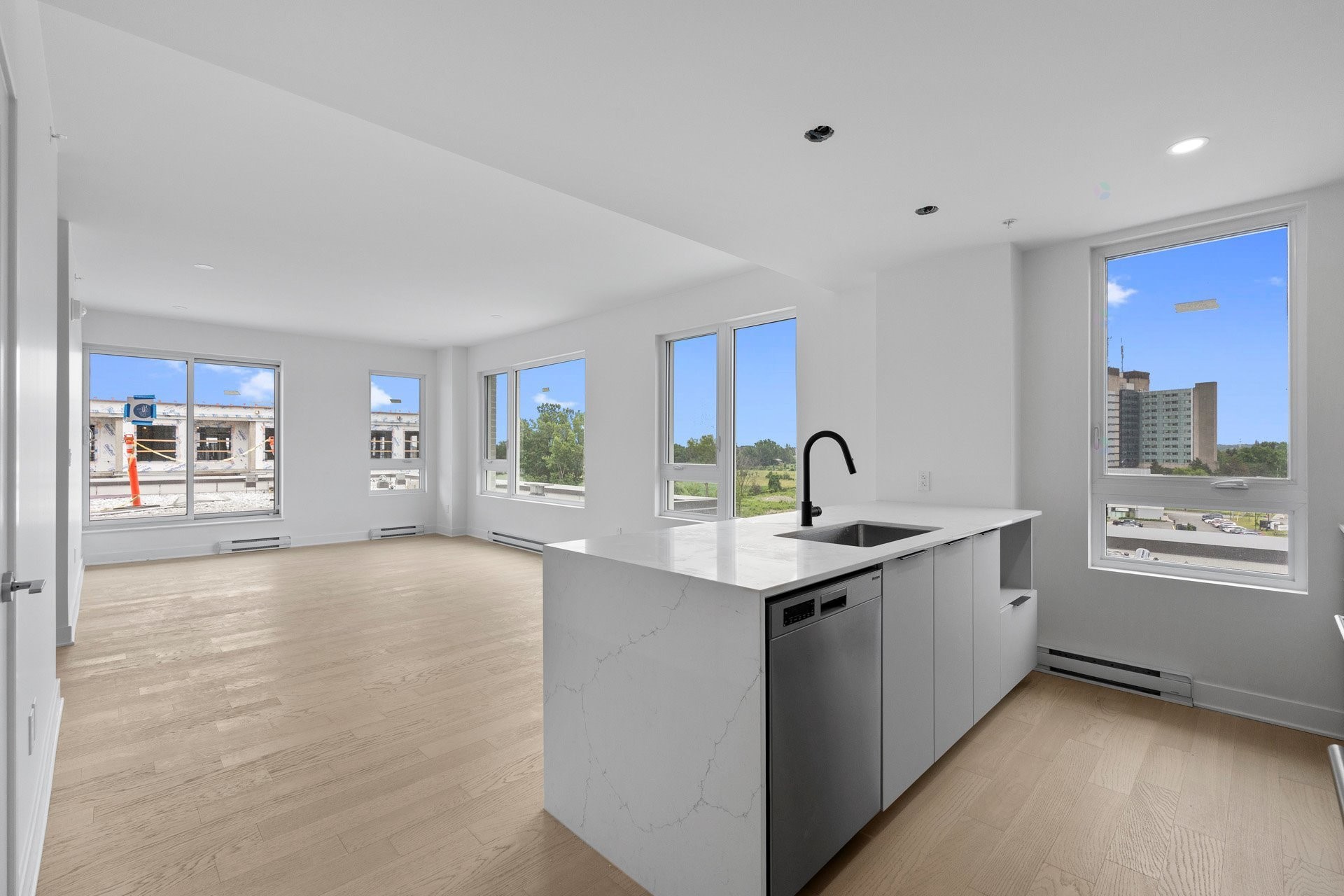 









138


Rue Léo-Major

, 705,
Sainte-Anne-de-Bellevue,




QC
H9X0C2

