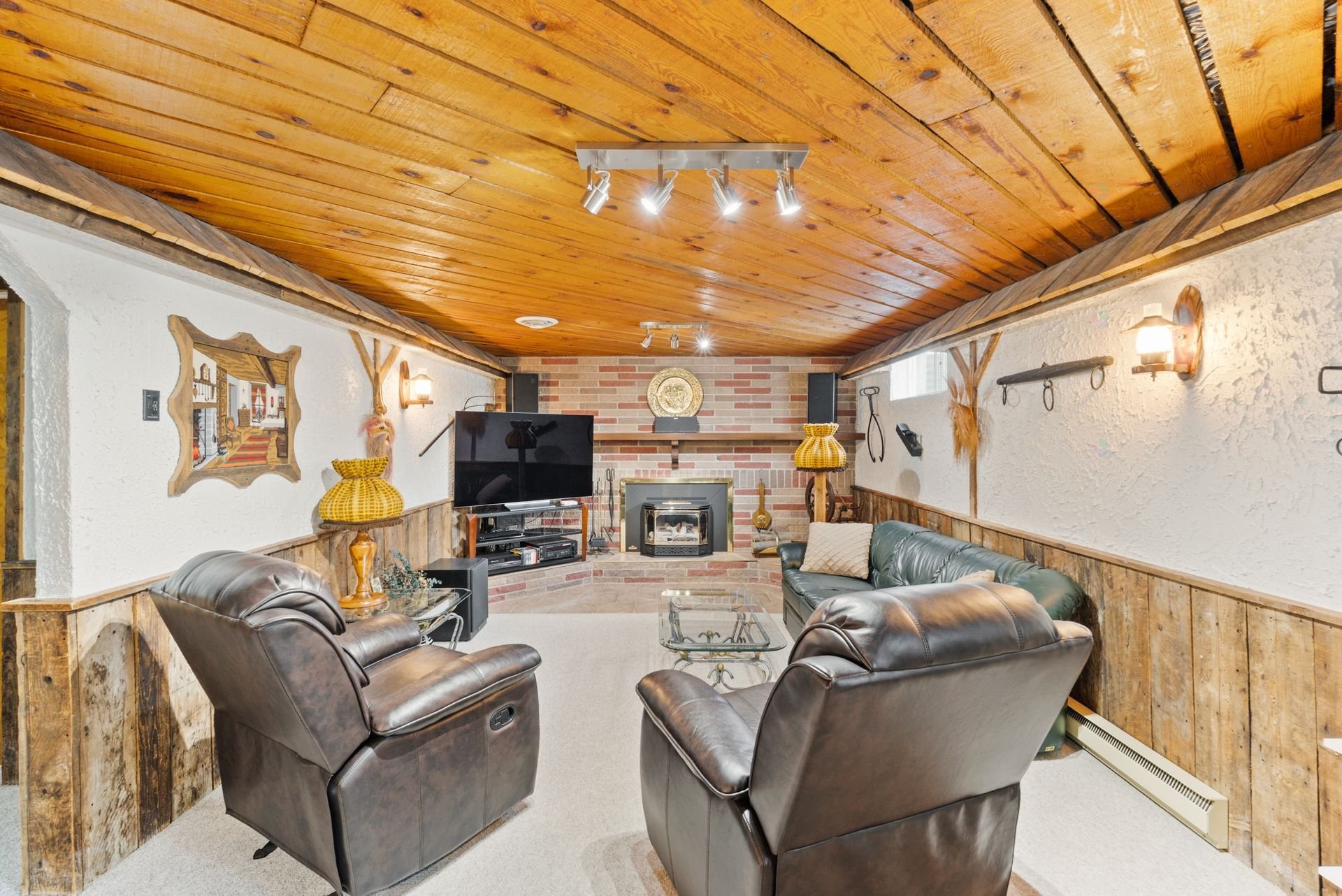 









4095


Rue Savard

,
Trois-Rivières,




QC
G8Y4B9

