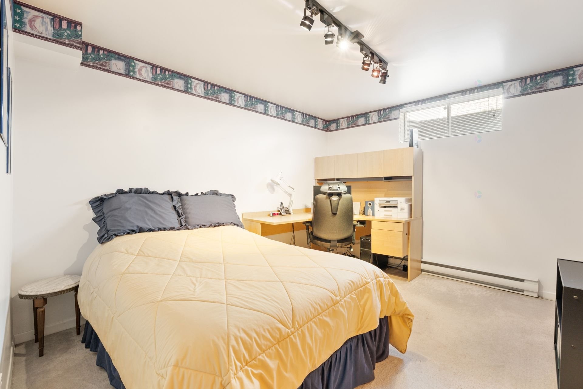 









4095


Rue Savard

,
Trois-Rivières,




QC
G8Y4B9

