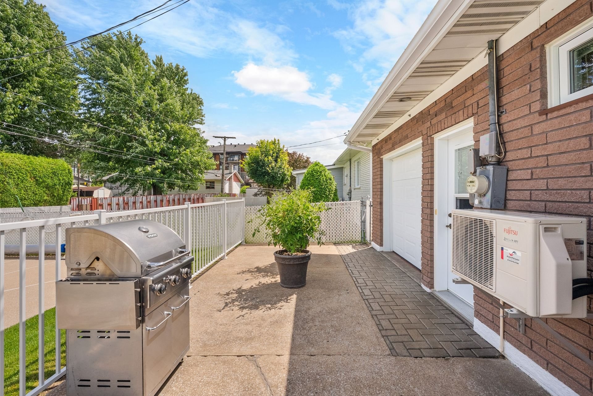









4095


Rue Savard

,
Trois-Rivières,




QC
G8Y4B9

