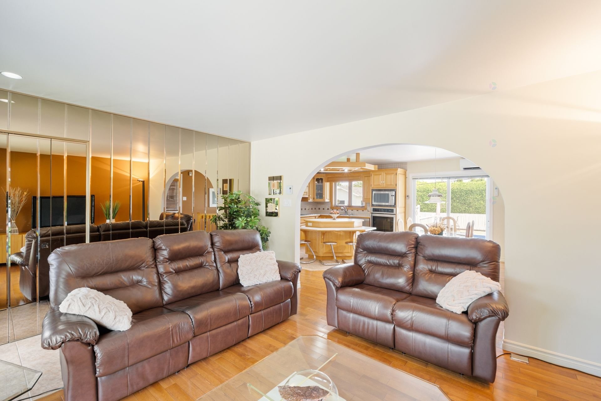 









4095


Rue Savard

,
Trois-Rivières,




QC
G8Y4B9

