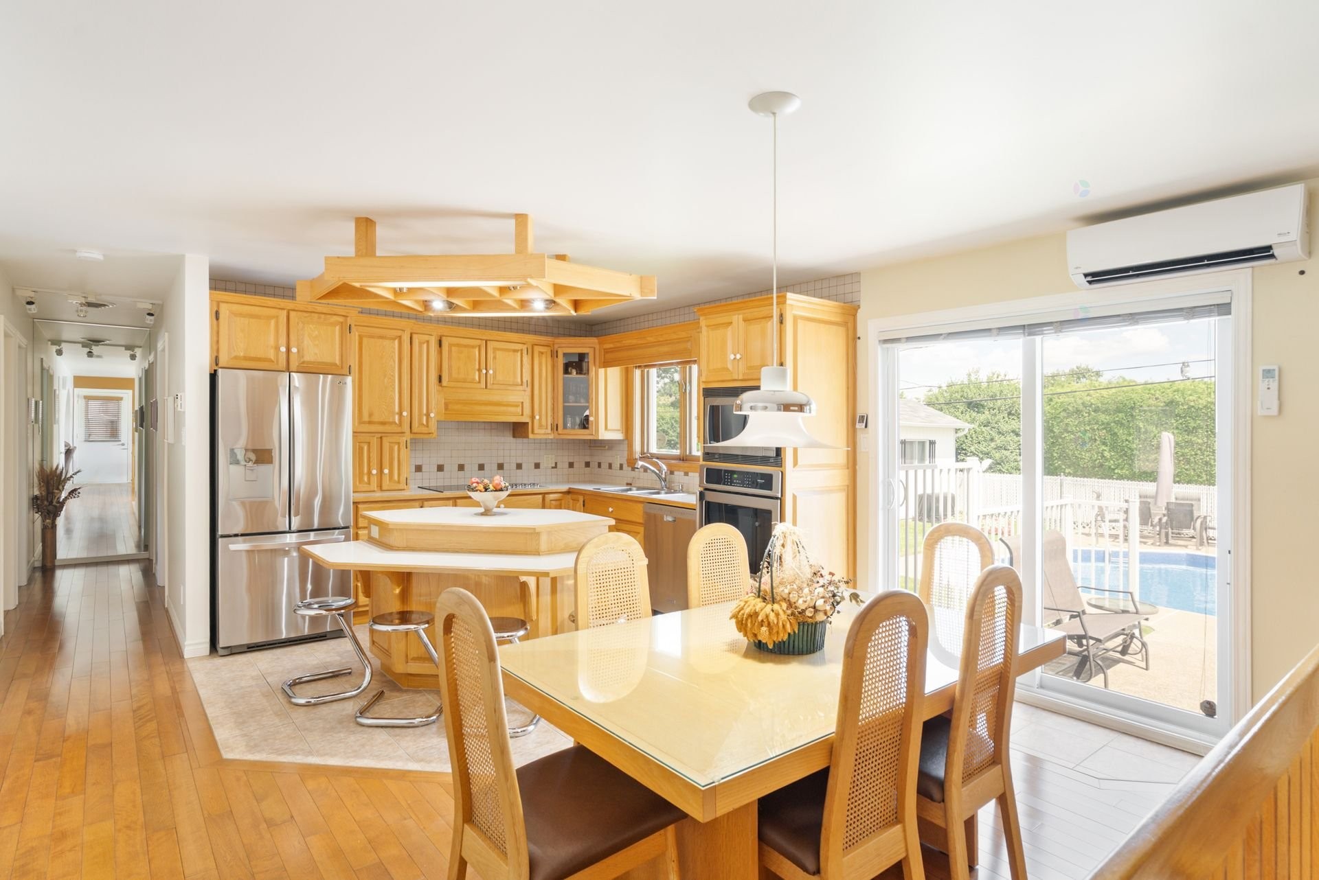 









4095


Rue Savard

,
Trois-Rivières,




QC
G8Y4B9

