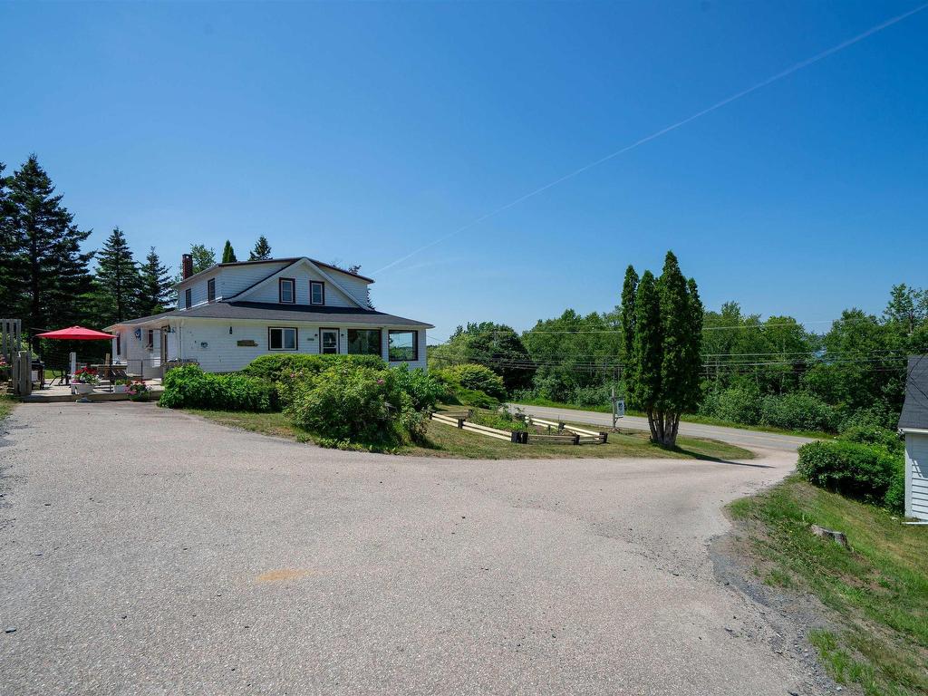 












234 Highway 1

,
Smiths Cove,




NS
B0S 1S0

